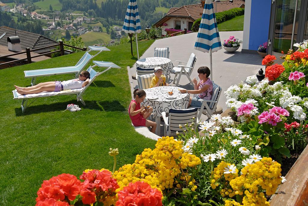 Hotel Talblick Ortisei Zewnętrze zdjęcie