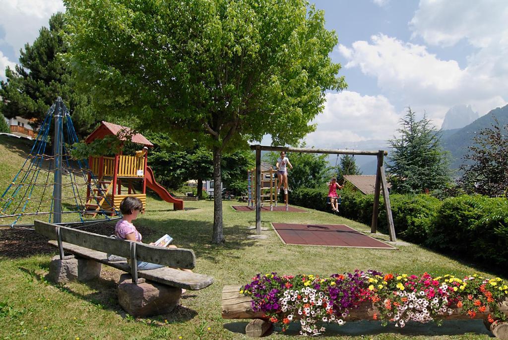 Hotel Talblick Ortisei Zewnętrze zdjęcie